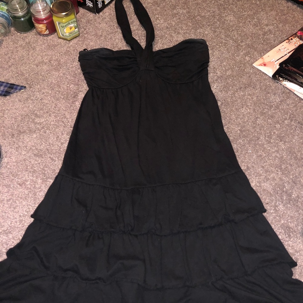 Strapless dress with ruffled bottom